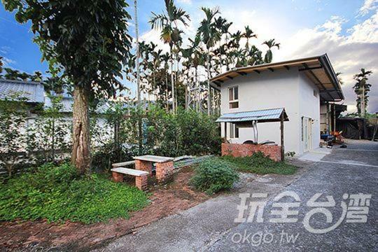 Dongguang Zhixing Homestay Jücsi Kültér fotó